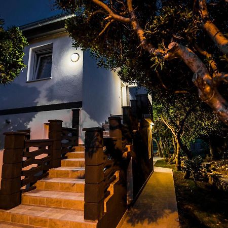 Apartmani Mabele Pag Town Εξωτερικό φωτογραφία