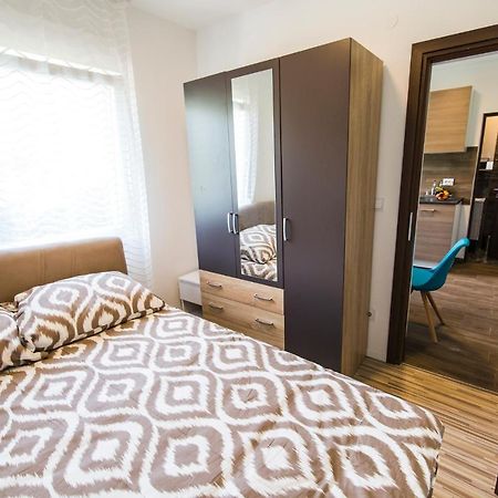 Apartmani Mabele Pag Town Εξωτερικό φωτογραφία