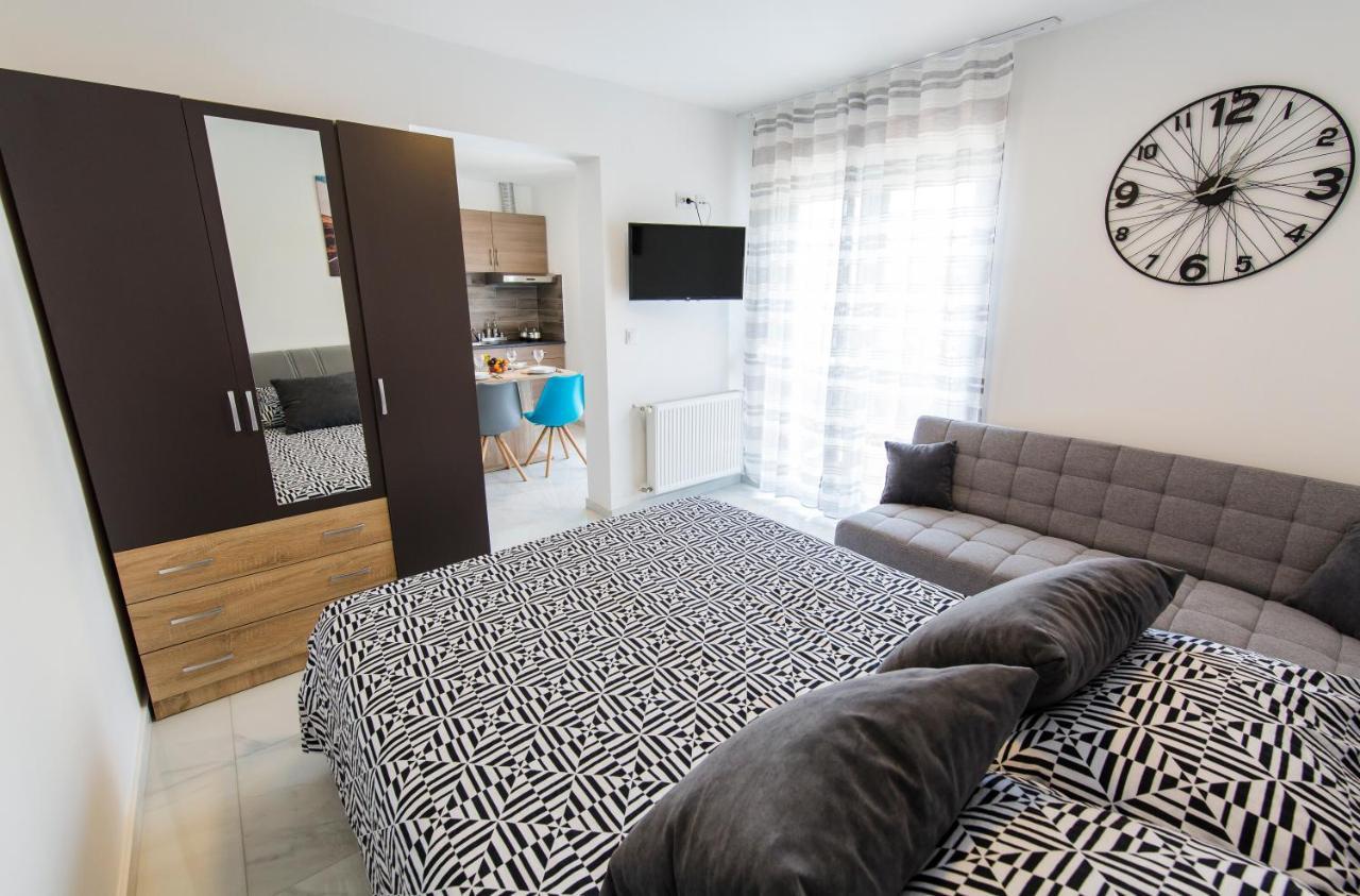 Apartmani Mabele Pag Town Εξωτερικό φωτογραφία
