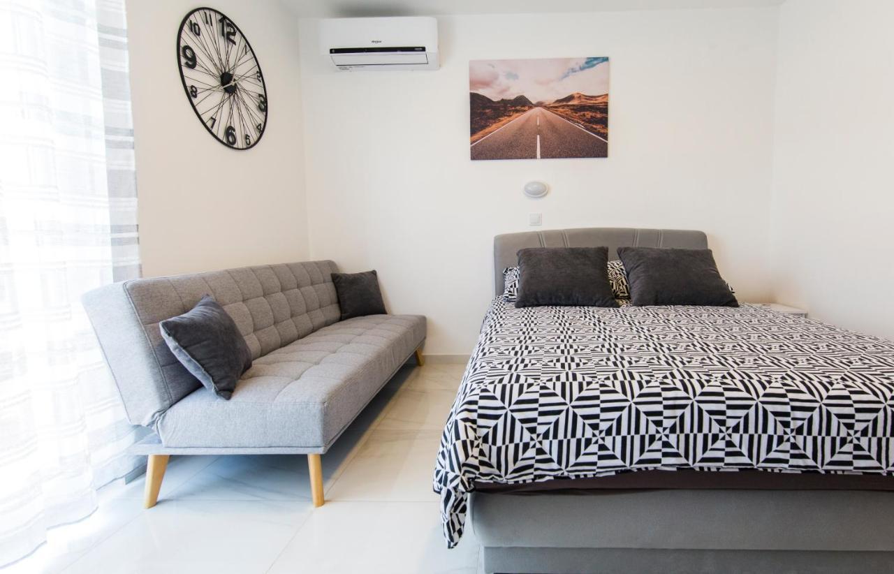 Apartmani Mabele Pag Town Εξωτερικό φωτογραφία