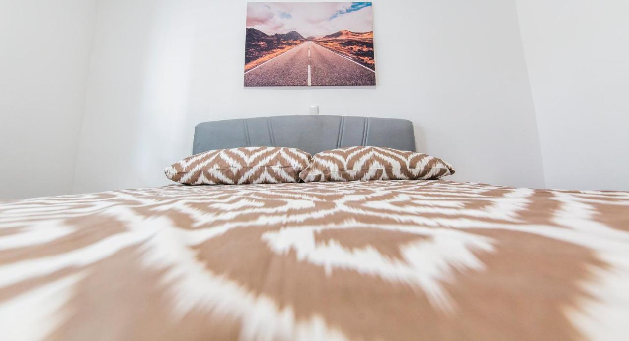 Apartmani Mabele Pag Town Εξωτερικό φωτογραφία