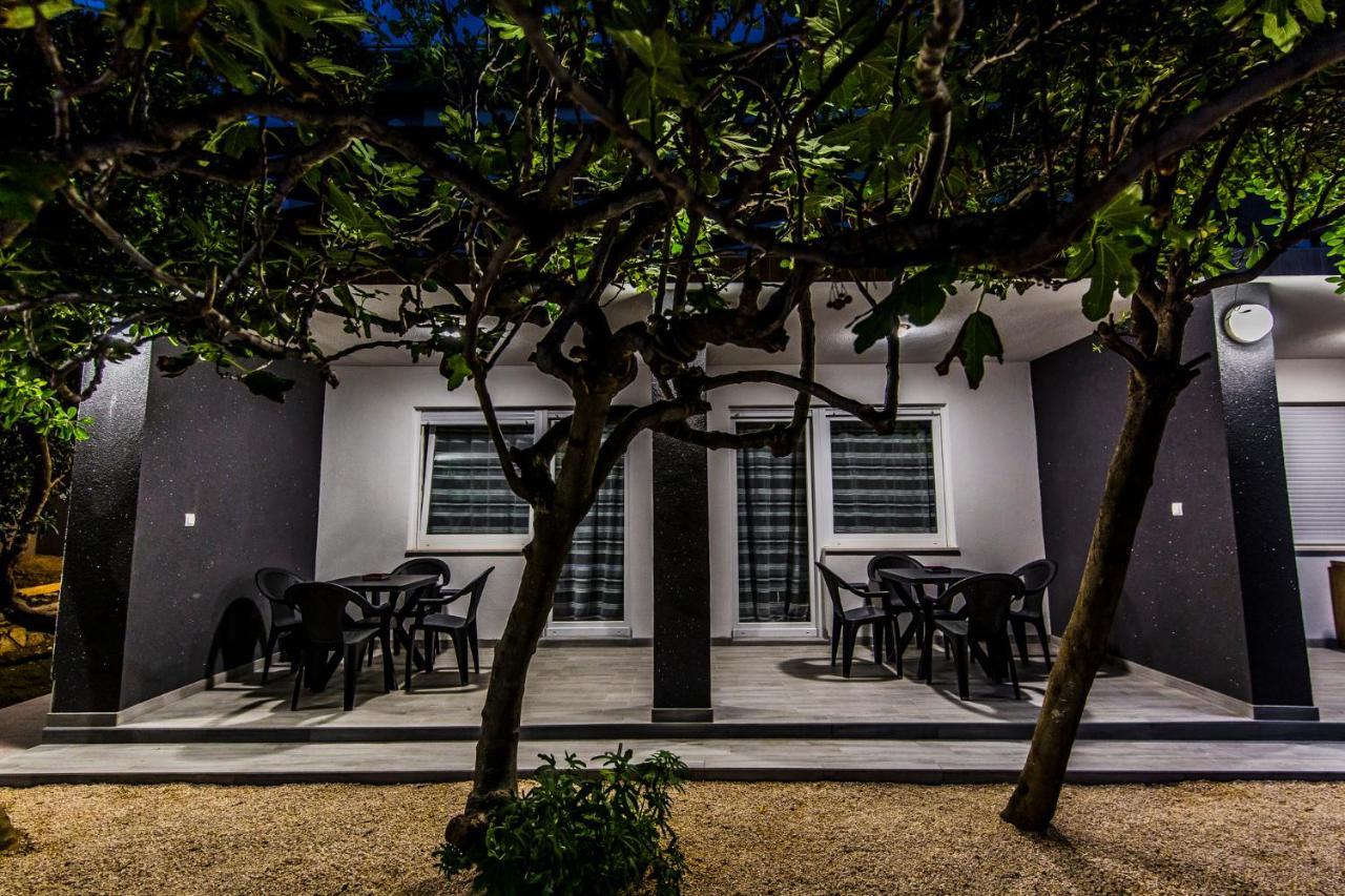 Apartmani Mabele Pag Town Εξωτερικό φωτογραφία
