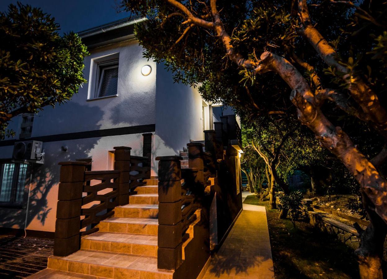 Apartmani Mabele Pag Town Εξωτερικό φωτογραφία