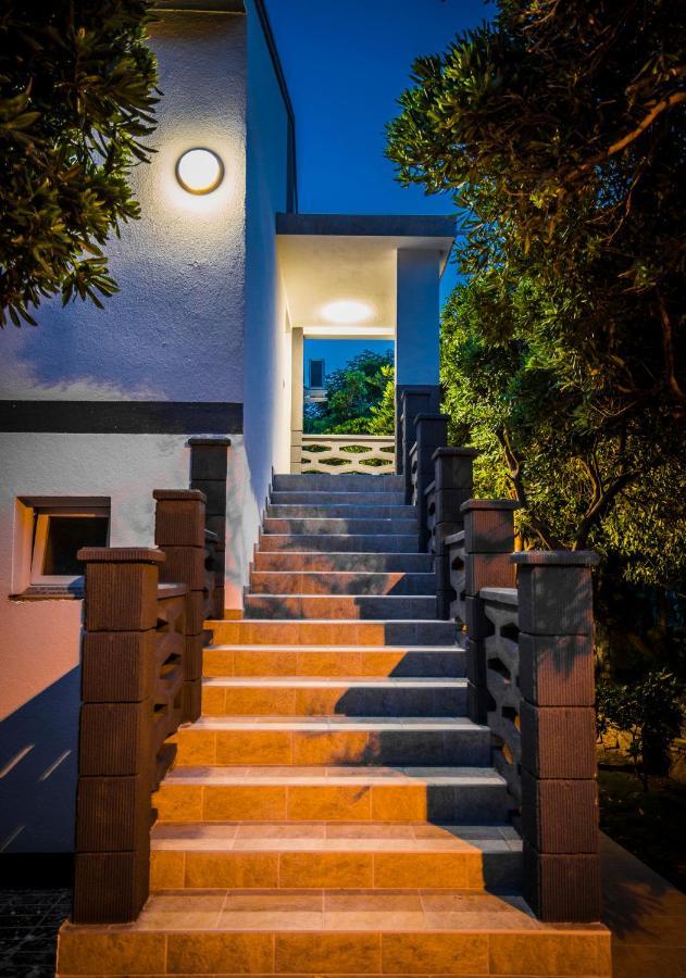 Apartmani Mabele Pag Town Εξωτερικό φωτογραφία