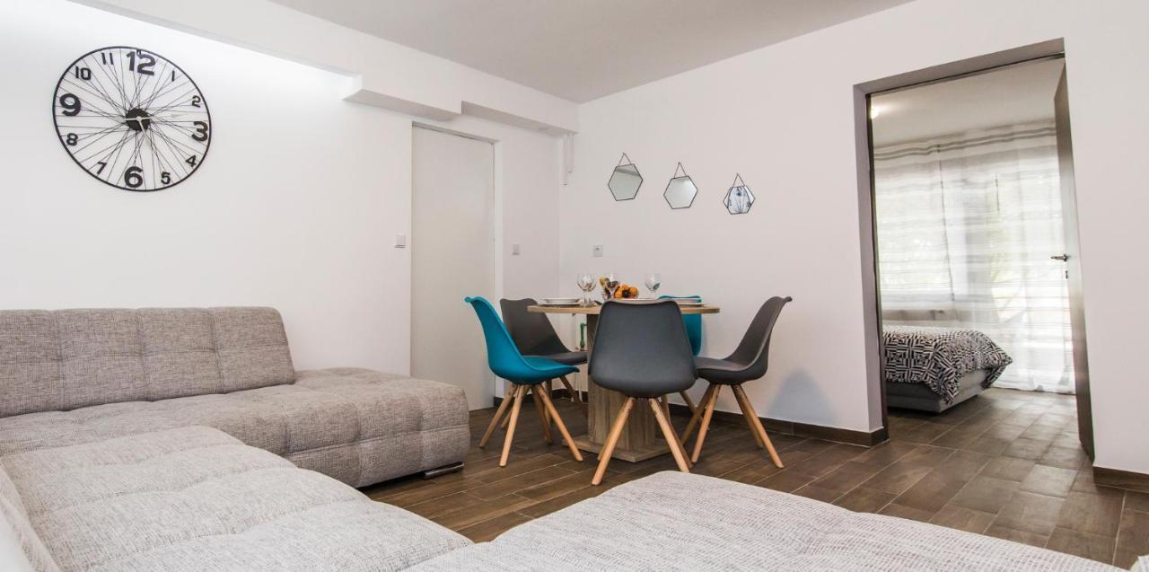 Apartmani Mabele Pag Town Εξωτερικό φωτογραφία