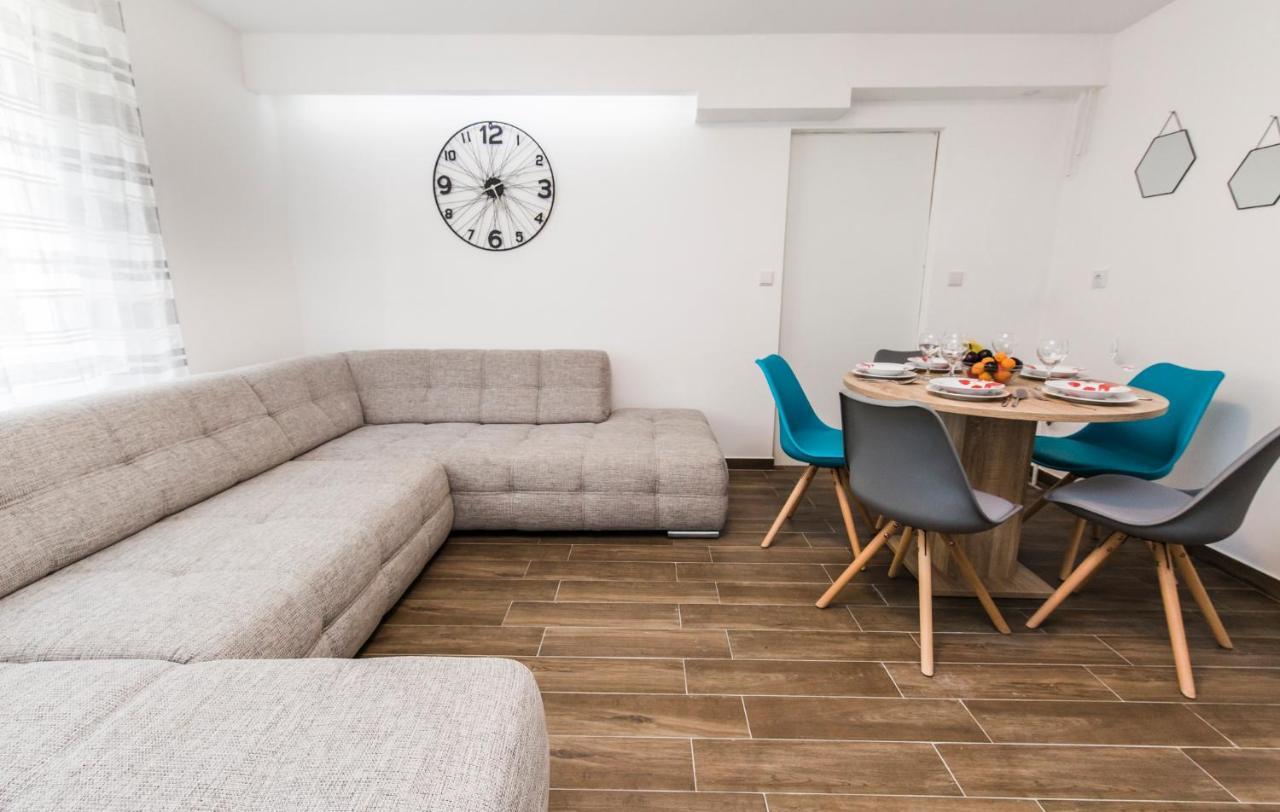 Apartmani Mabele Pag Town Εξωτερικό φωτογραφία
