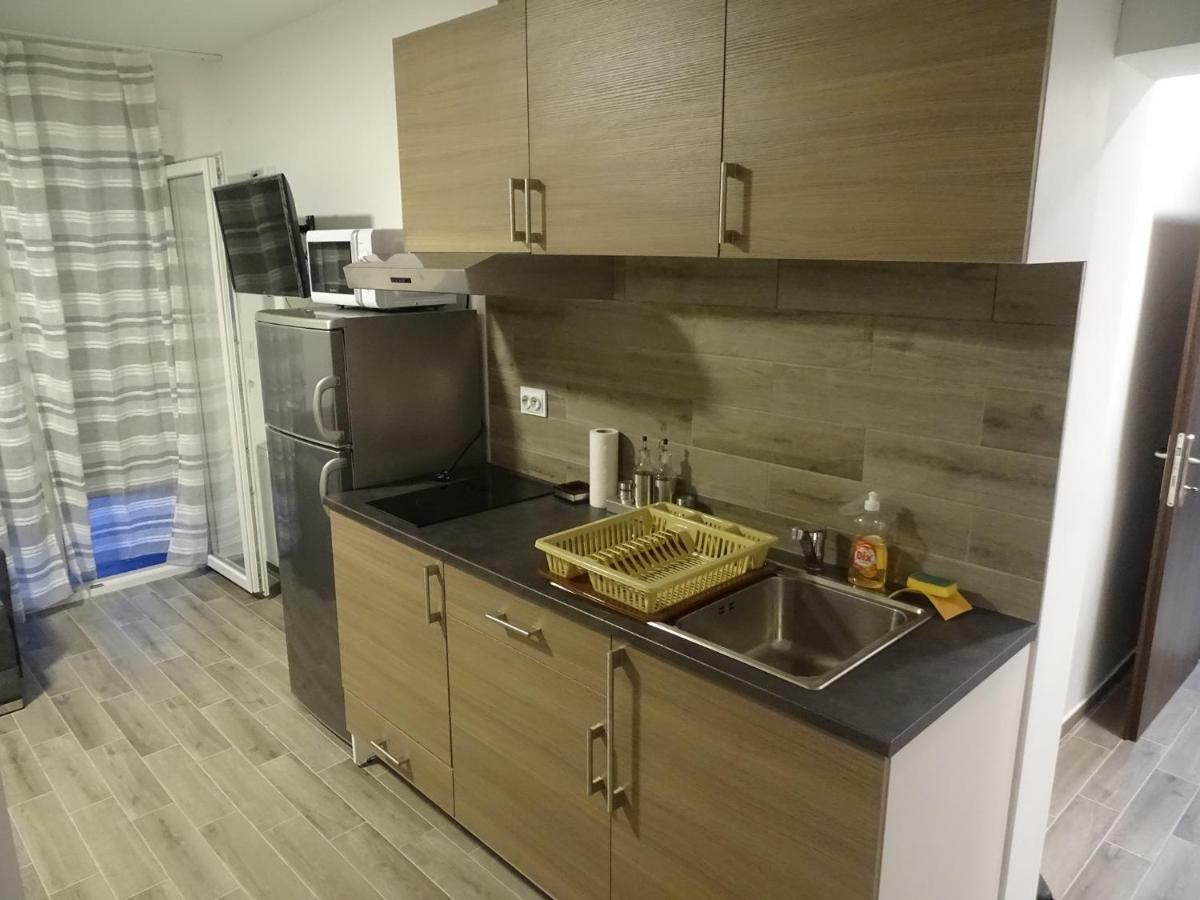 Apartmani Mabele Pag Town Εξωτερικό φωτογραφία